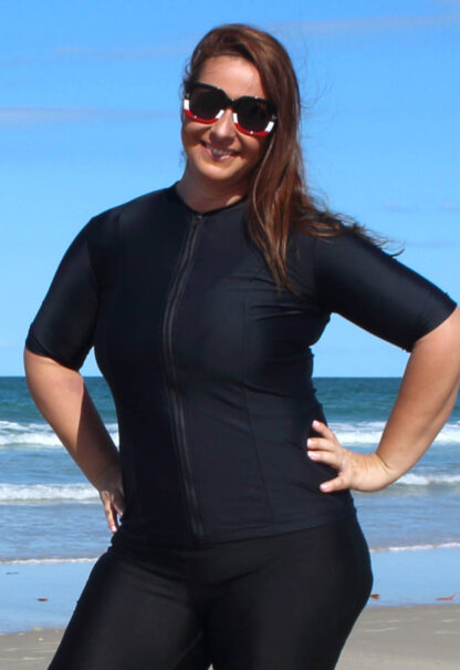 plus size ladies rash guard vest zip up short sleeve black