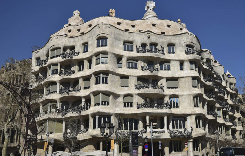 Banner Casa mila, La Pedrera Barcelona Spain