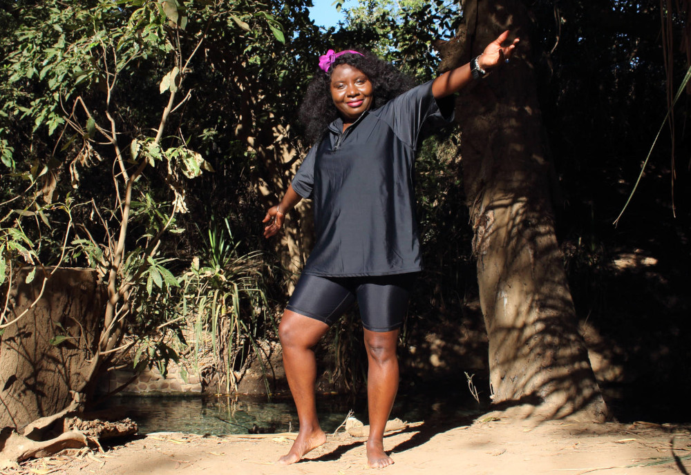 ocean road swimwear baggy swim shirt on woman at hot springs in Katherine NT 1000_1446Mb