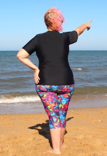 Plus Size Rash Guard with short sleeve and elasticated under bust