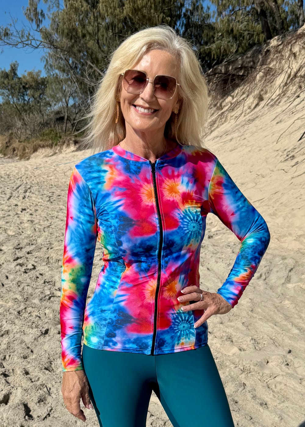 womens long sleeve rash guard with bust support