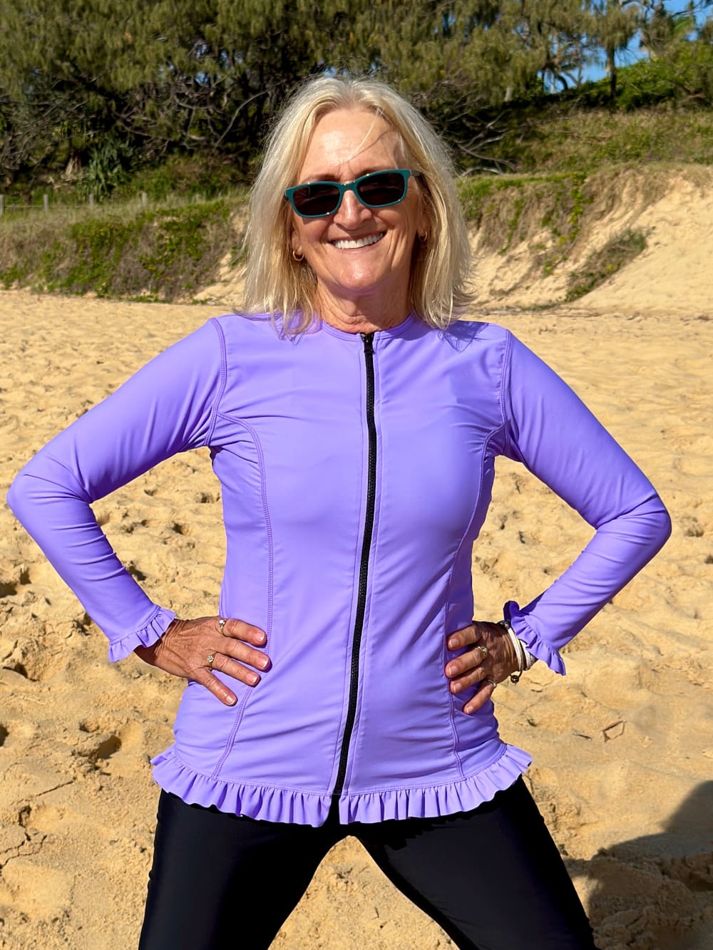 ladies frill sleeve lilac rash guard with zip