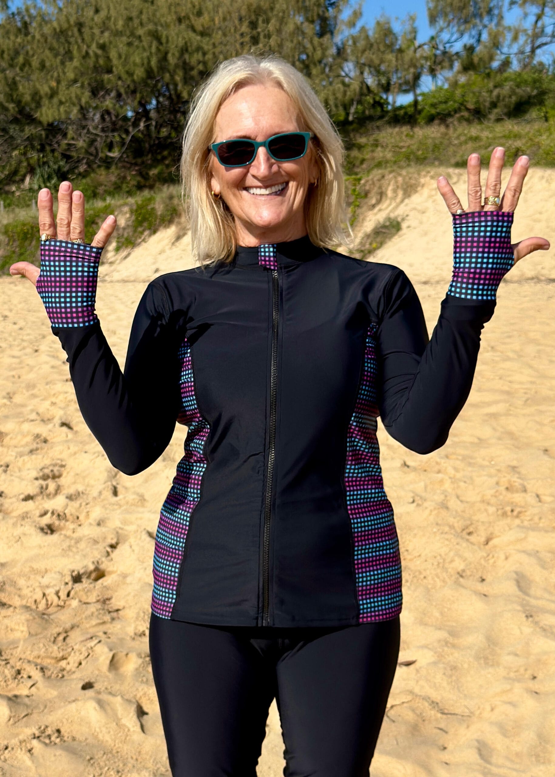 Long Sleeve Rash Guard with Hand Protection - Image 5