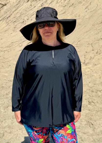 Plus Size Loose Fit Long Sleeve Chlorine Resistant Rash Guard - Image 5